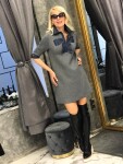 Неопренова рокля в сиво с дънкова яка