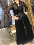 Черна дантелена рокля с елементи