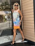 Рокля с дантелена якичка