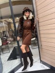Рокля с набор в кафяво