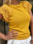 Блуза в жълто с дантелен ръкав