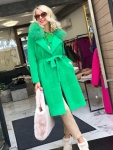Кашмирено палто с яка от естествен косъм в зелено