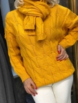 Комплект пуловер с шал 2 в жълто