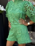 Дантелен комплект с къси панталони в зелено