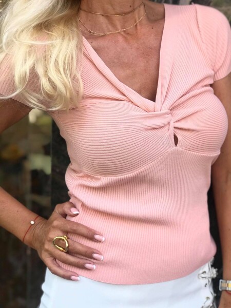 Блуза с прехвърляне в розово