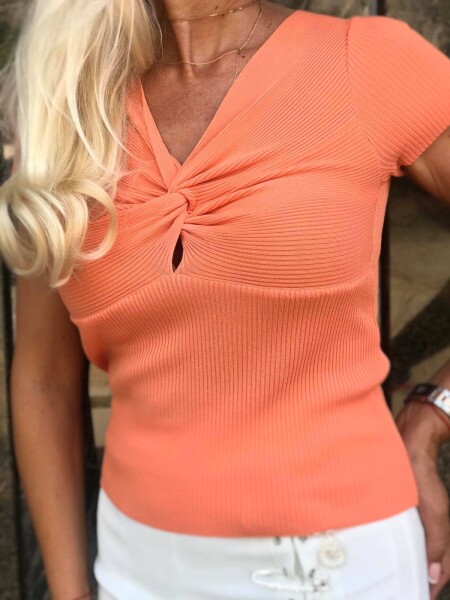 Блуза с прехвърляне в оранжево