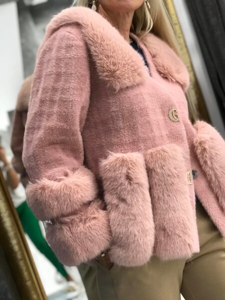Жилетка тип палтенце в розово