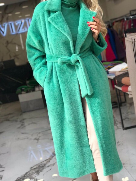 Палто със свободен силует в зелено