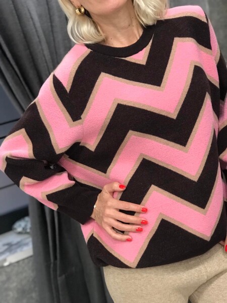 Обемен пуловер oversize в розово