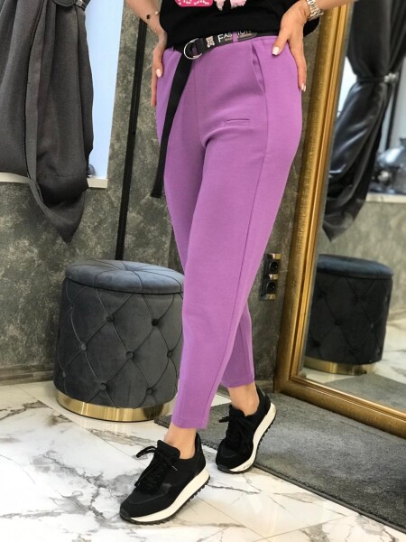Спортно елегантен панталон в лилаво